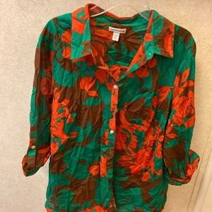 Button up shirt and sleeveless shirt